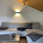 Haus Hochland - Grosszuegige Alpenwohnung Im Dachgeschoss 公寓 *