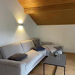Haus Hochland - Grosszuegige Alpenwohnung Im Dachgeschoss 公寓
