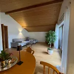 Haus Hochland - Grosszuegige Alpenwohnung Im Dachgeschoss 公寓 *