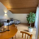 Haus Hochland - Grosszuegige Alpenwohnung Im Dachgeschoss 公寓