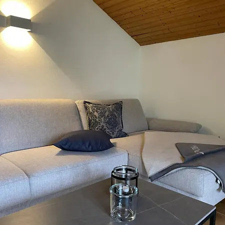 아파트 Haus Hochland - Grosszuegige Alpenwohnung Im Dachgeschoss