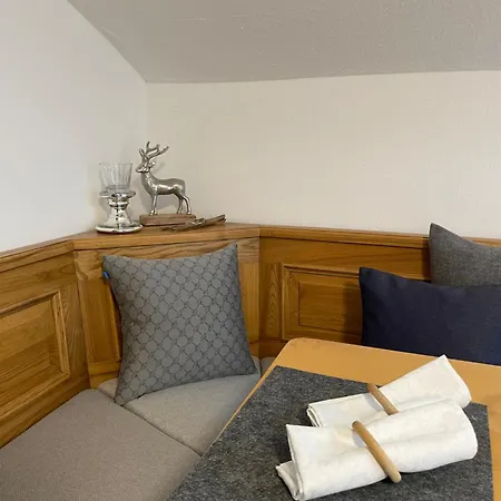 Grosszuegige Alpenwohnung Im Dachgeschoss Apartment *