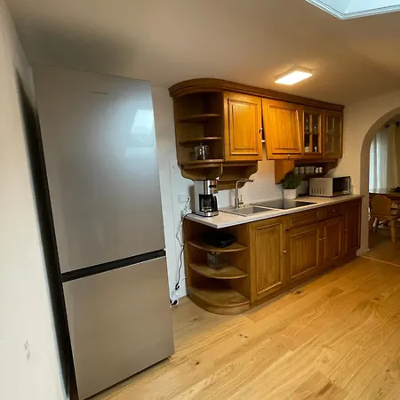 아파트 Haus Hochland - Grosszuegige Alpenwohnung Im Dachgeschoss *