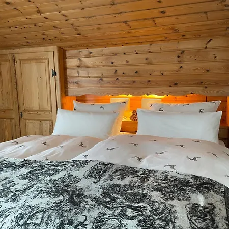 Haus Hochland - Grosszuegige Alpenwohnung Im Dachgeschoss 바트코흘그루프