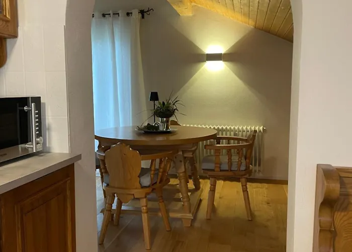 Haus Hochland - Grosszuegige Alpenwohnung Im Dachgeschoss דירה *