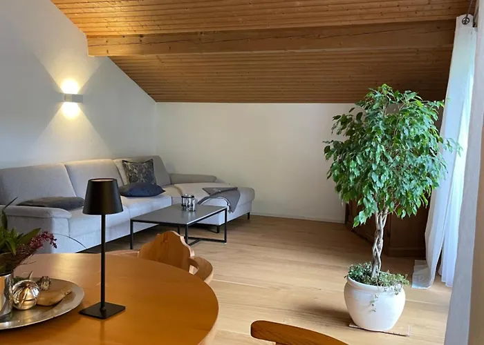 Haus Hochland - Grosszuegige Alpenwohnung Im Dachgeschoss דירה