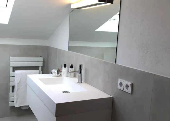 Lägenhet Haus Hochland - Grosszuegige Alpenwohnung Im Dachgeschoss Bad Kohlgrub